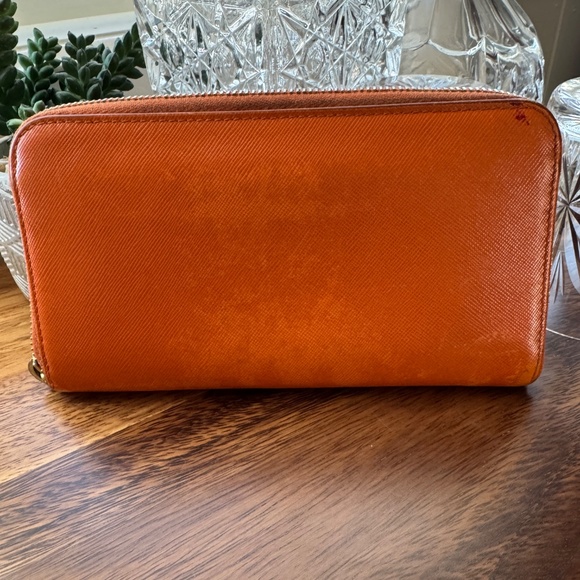 Prada Wallet - Picture 4 of 5